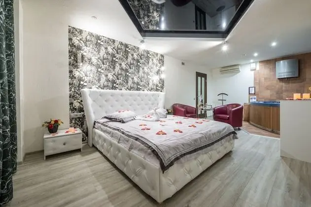 Honeymoon Tek Büyük Yataklı Oda, Jakuzi