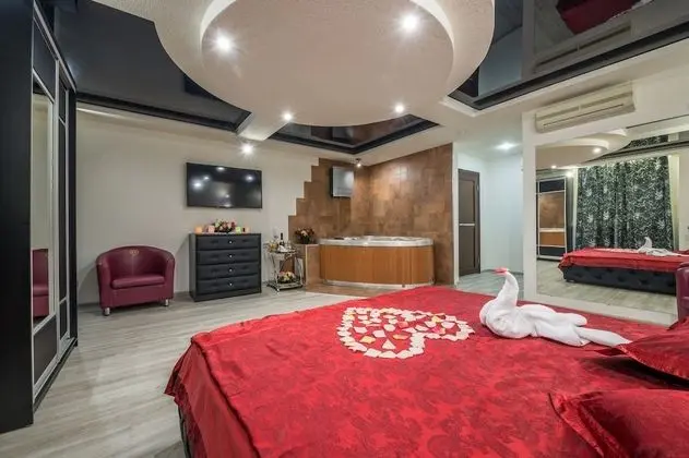 Honeymoon Tek Büyük Yataklı Oda, Jakuzi