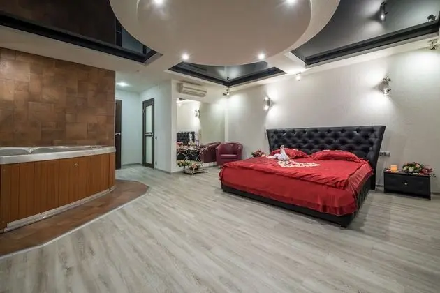 Honeymoon Tek Büyük Yataklı Oda, Jakuzi