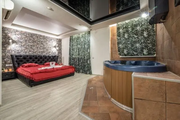 Honeymoon Tek Büyük Yataklı Oda, Jakuzi