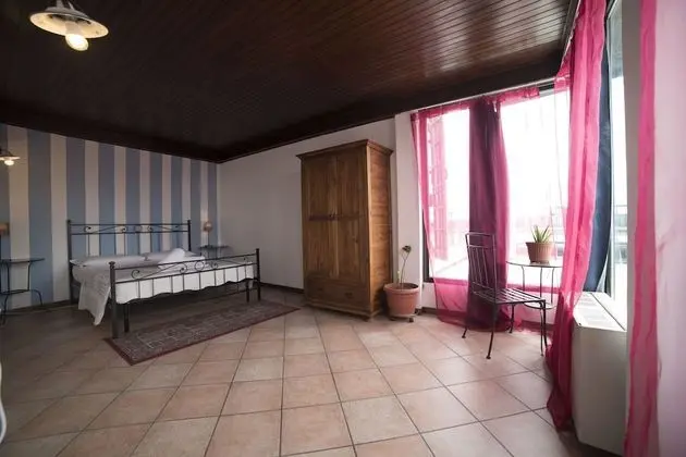 Tek Büyük Yataklı Oda, 1 Büyük (Queen) Boy Yatak, Ortak Banyo