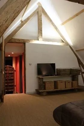 Tek Büyük Yataklı Oda (Le Pigeonnier)