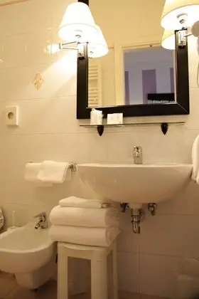 Standard Üç Kişilik Oda