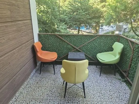 Family Oda, Bahçe Manzaralı, Balkonlu