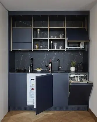 Lakeview Deluxe Studio with Balcony