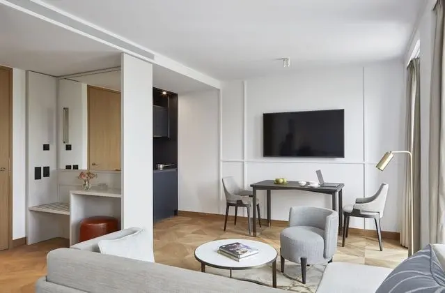 Lakeview Deluxe Studio with Balcony