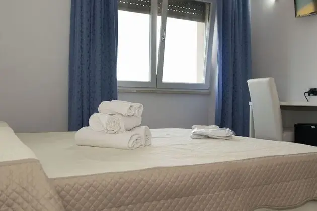 Standard Tek Büyük veya İki Ayrı Yataklı Oda