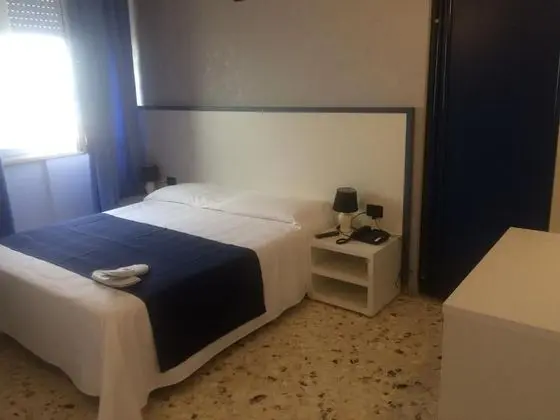 Standard Tek Büyük veya İki Ayrı Yataklı Oda