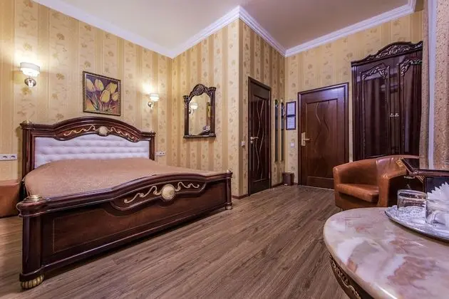 Comfort Tek Büyük Yataklı Oda
