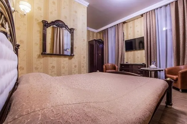 Comfort Tek Büyük Yataklı Oda