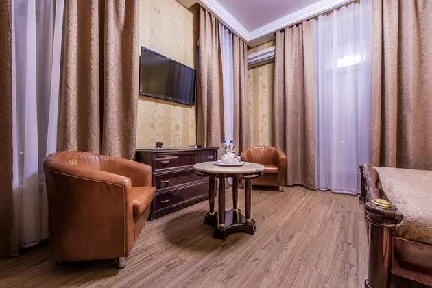 Comfort Tek Büyük Yataklı Oda