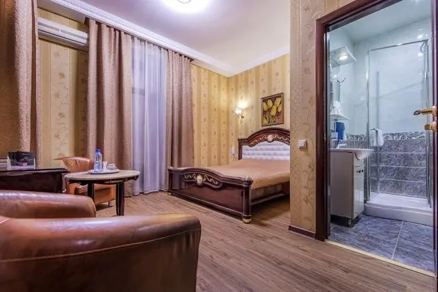 Comfort Tek Büyük Yataklı Oda