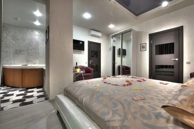 Honeymoon Tek Büyük Yataklı Oda, Jakuzi