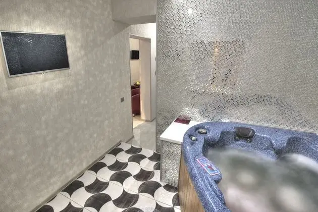 Honeymoon Tek Büyük Yataklı Oda, Jakuzi