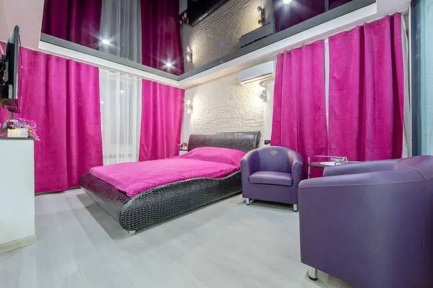 Standard Tek Büyük Yataklı Oda