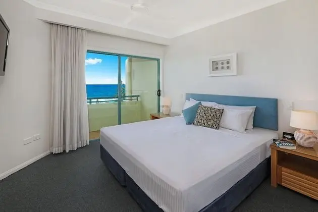 Oda (Upper Floor 2 Bedroom Ocean View)
