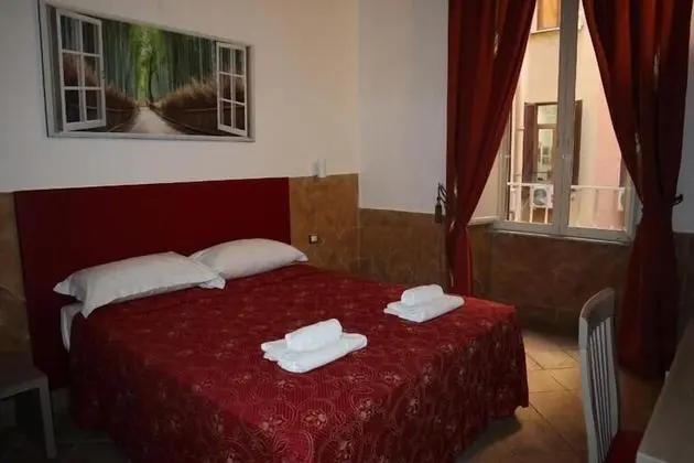 Classic Tek Büyük veya İki Ayrı Yataklı Oda