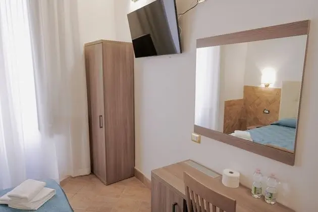 Classic Tek Büyük veya İki Ayrı Yataklı Oda