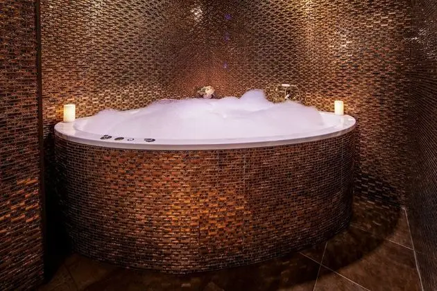Luxury Tek Büyük Yataklı Oda, Jakuzi