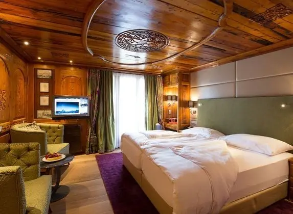 Classic Tek Büyük veya İki Ayrı Yataklı Oda