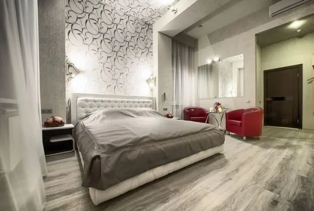 Comfort Tek Büyük Yataklı Oda