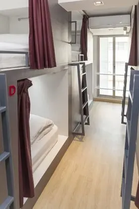 Ortak Ranzalı Oda, Karma Ranzalı Oda (Bunk Bed)