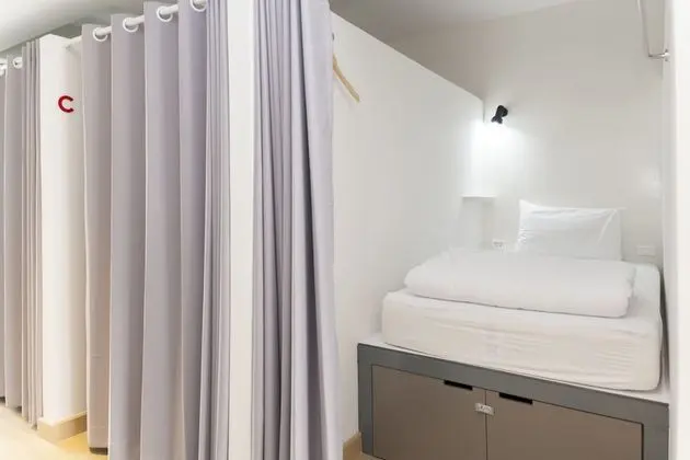 Single Bed in Mixed Dormitory
