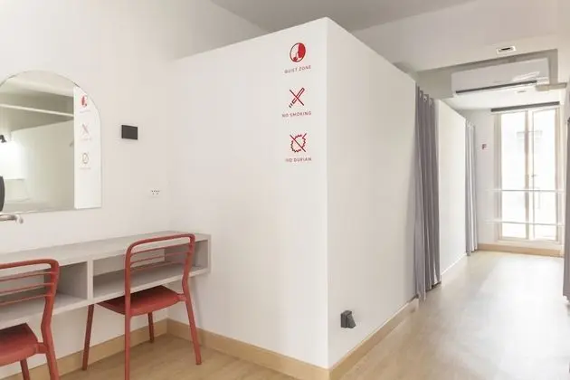 Single Bed in Mixed Dormitory