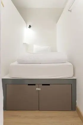 Single Bed in Mixed Dormitory