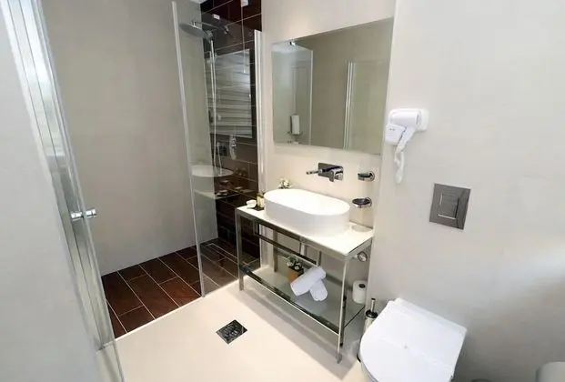 Senior Süit, Teras, Şehir Manzaralı