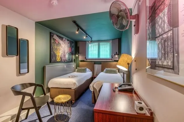 İki Ayrı Yataklı Oda