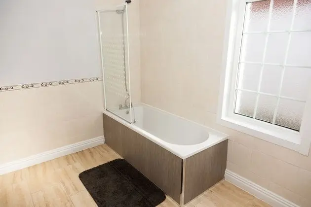 Standard Apart Daire, Özel Banyo (Baltic Court)