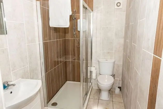 Executive Apart Daire, Özel Banyo (B)
