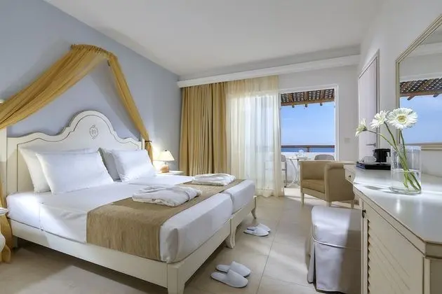 Comfort Tek Büyük veya İki Ayrı Yataklı Oda, Deniz Manzaralı