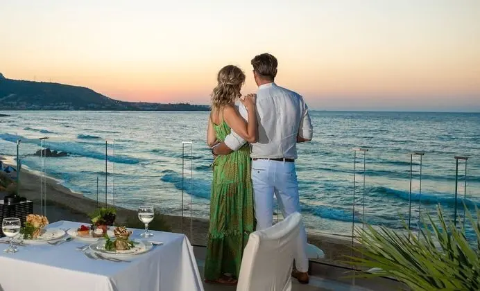Dream Villa, 2 Bedrooms, Beach Front with Private Pool