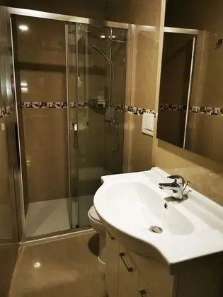 Tek Büyük veya İki Ayrı Yataklı Oda