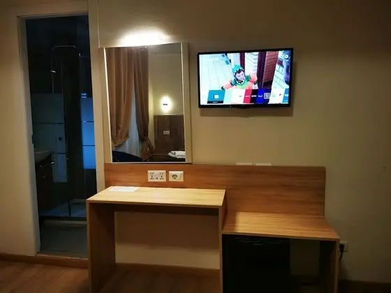 Üç Kişilik Oda