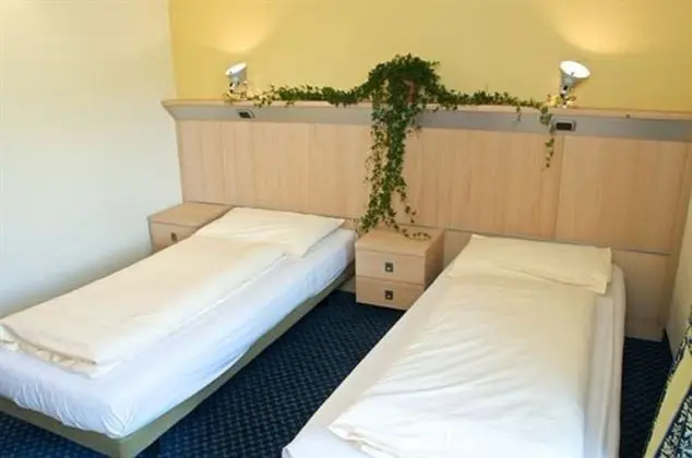 Comfort Dört Kişilik Oda