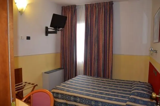 Tek Kişilik Oda