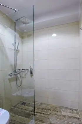 Standard Tek Büyük Yataklı Oda, 2 Tek Kişilik Yatak, Balkon, Bahçe Manzaralı