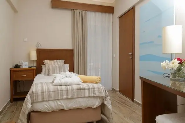 Tek Kişilik Oda, 1 Tek Kişilik Yatak, Balkon, Bahçe Manzaralı