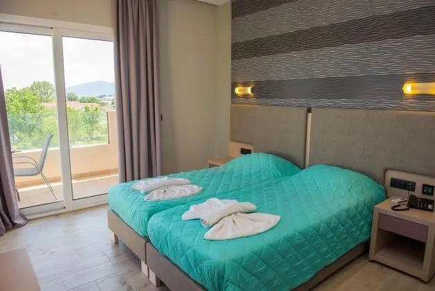 Deluxe Tek Büyük veya İki Ayrı Yataklı Oda