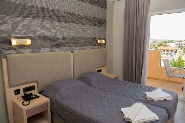 Luxury Tek Büyük Yataklı Oda