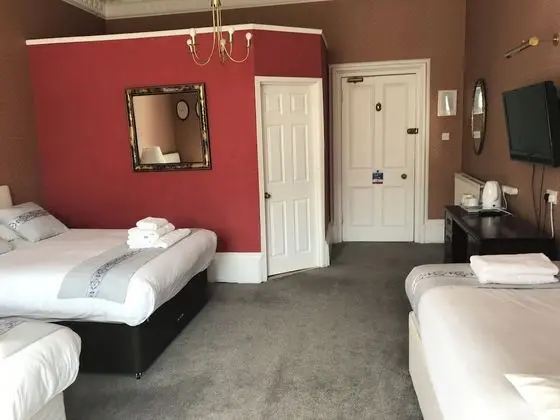 Family Üç Kişilik Oda, Banyolu/Duşlu