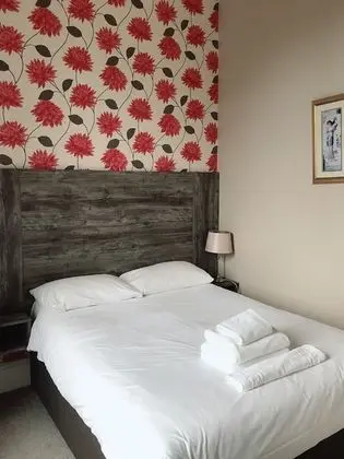 Tek Kişilik Oda, Ortak Banyo