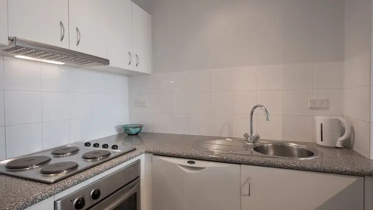Standard Apart Daire, 1 Yatak Odası, Mutfak