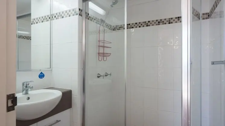 Standard Apart Daire, 2 Yatak Odası, Mutfak