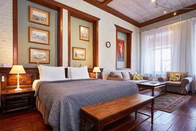 Deluxe Tek Büyük Yataklı Oda