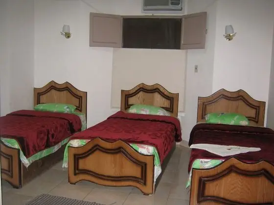 Üç Kişilik Oda