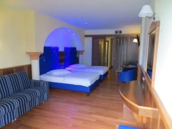 Junior Süit, Balkon, Göl Manzaralı